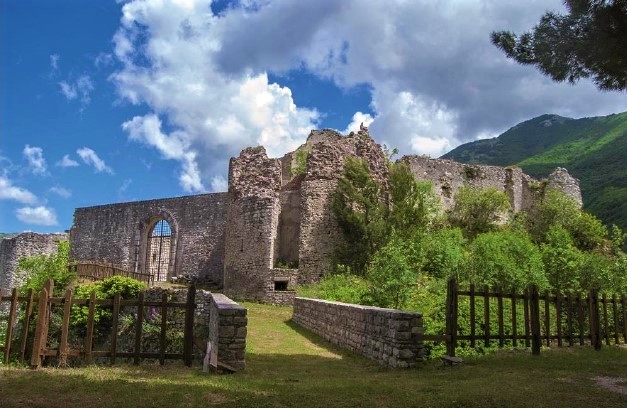 Il restauro del Castello di Laviano SA