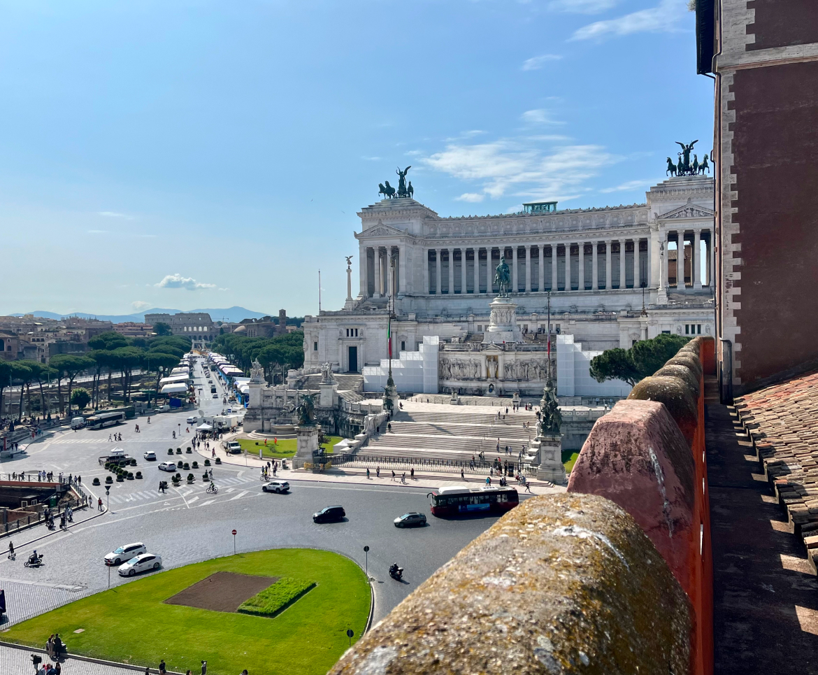 Roma dall’alto. Il cammino di ronda di Palazzo Venezia - Le mille storie del VIVE