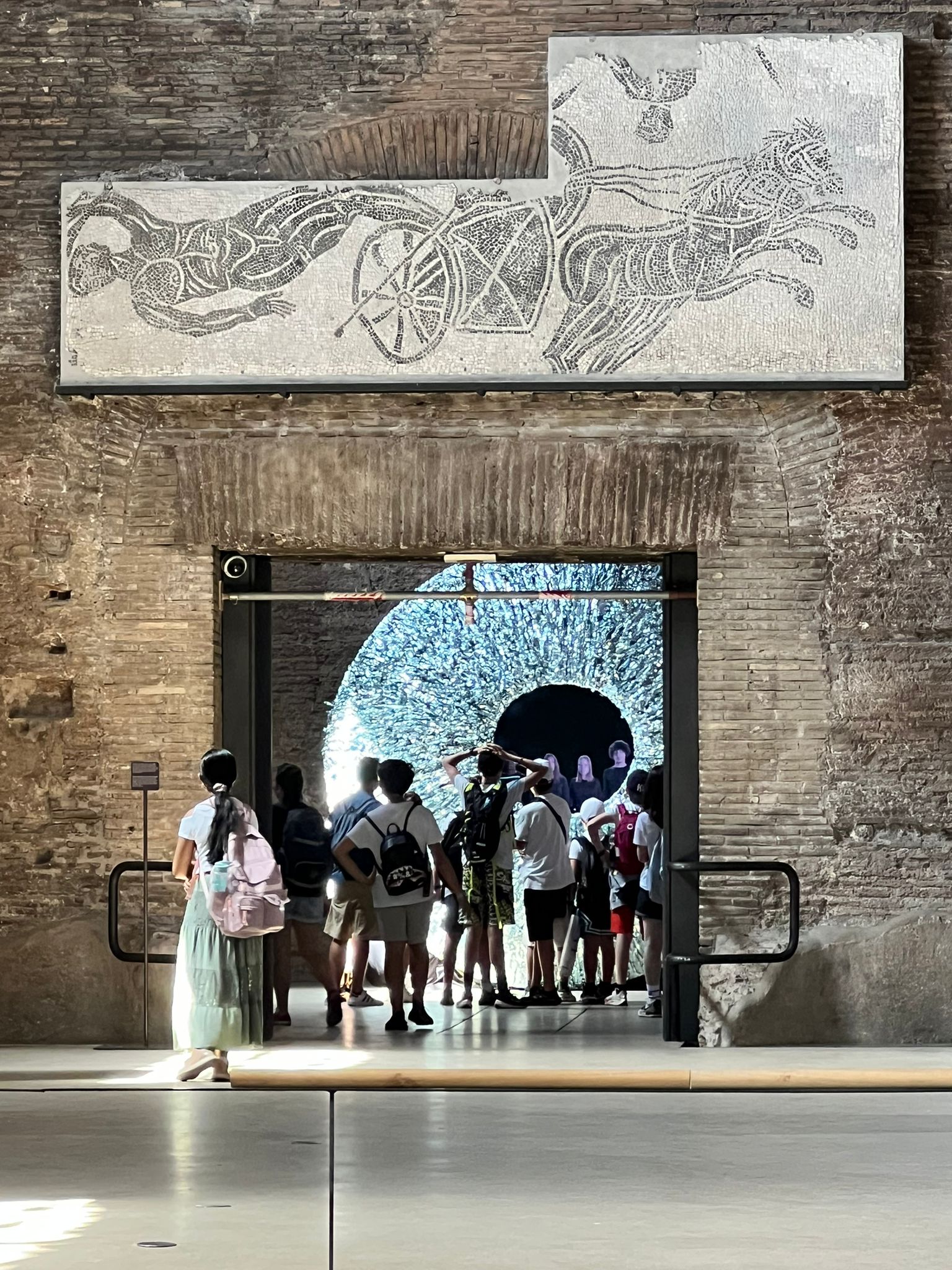 Visita guidata a Collòculi con l'artista Annalaura di Luggo e presentazione del catalogo