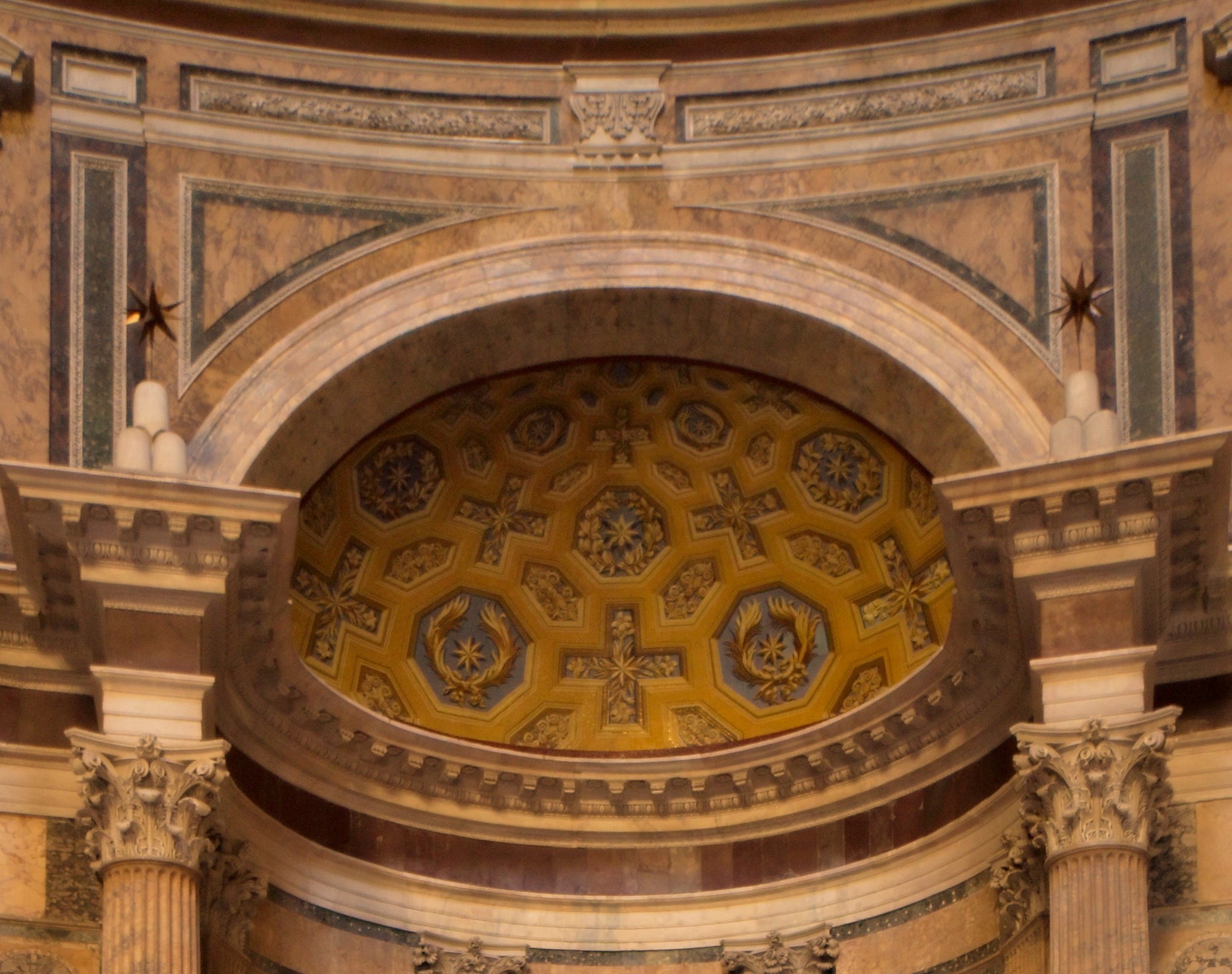 Sotto le stelle del Pantheon: itinerari tra cielo e terra