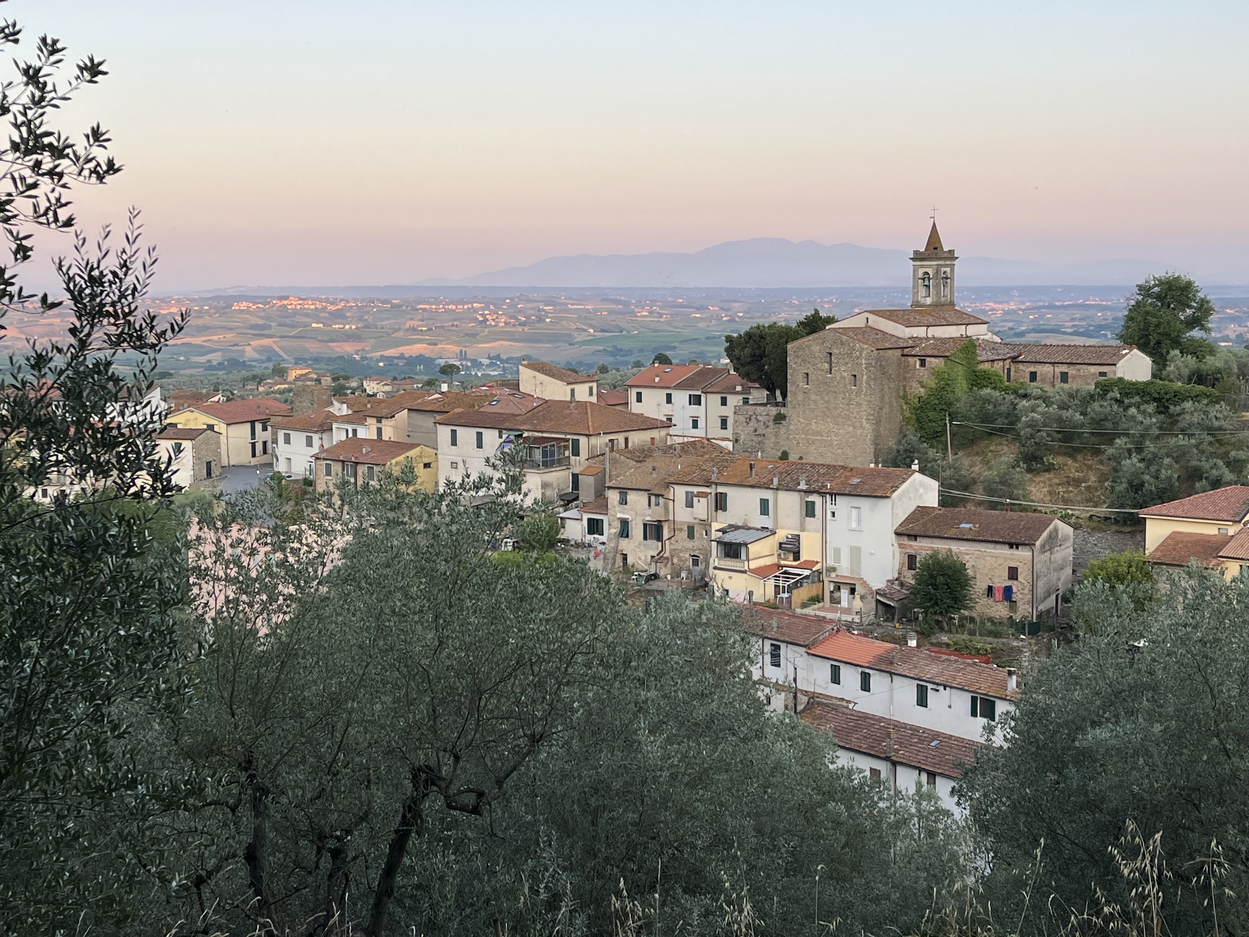 GEP 2025 VitolinArte. Un’estemporanea di pittura, una passeggiata e unlaboratorio per bambini dedicate all’architettura e all’arte del paesaggio di Vitolini e delle sue trasformazioni nei secoli