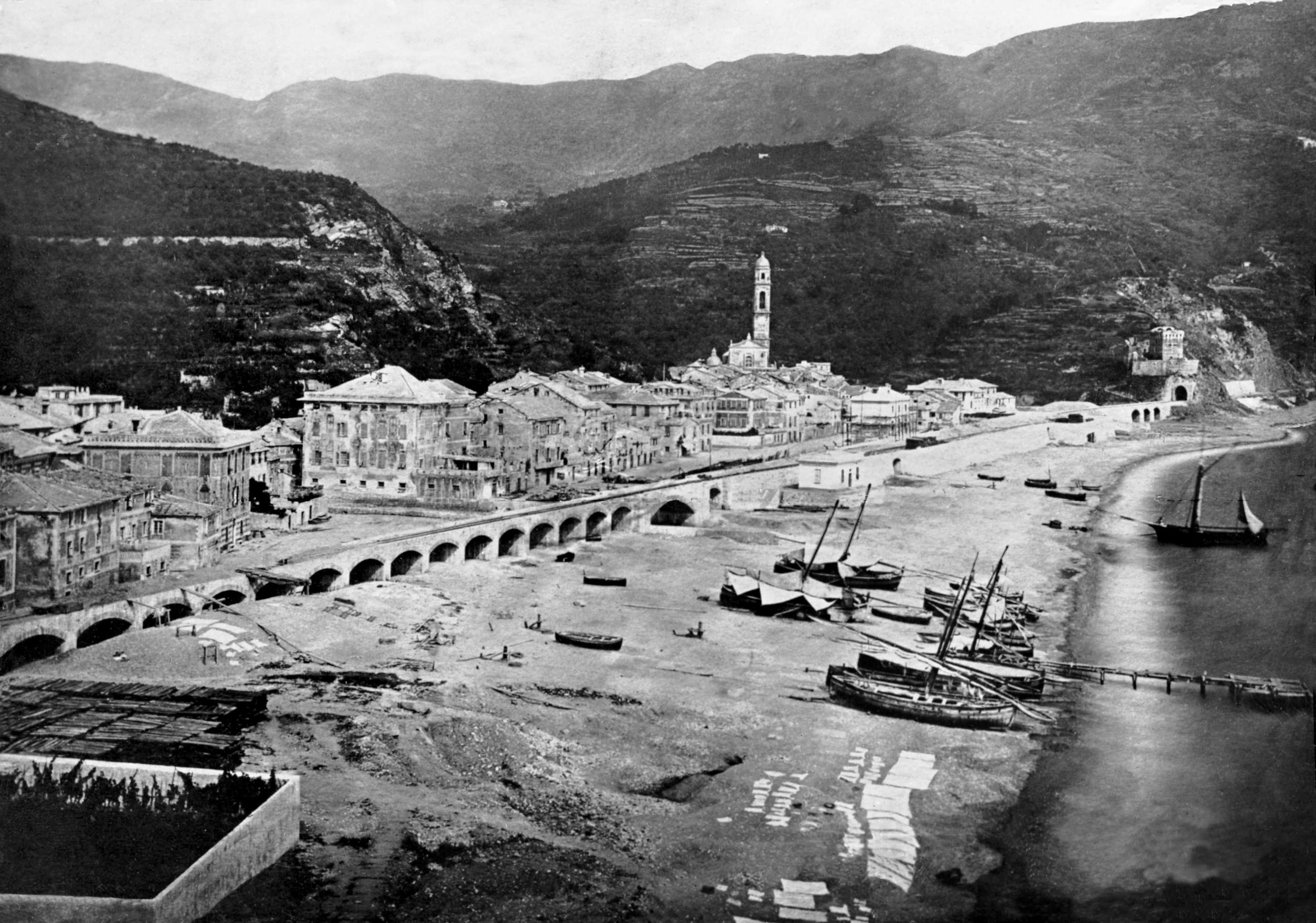 Moneglia: un borgo di storia e ambiente
