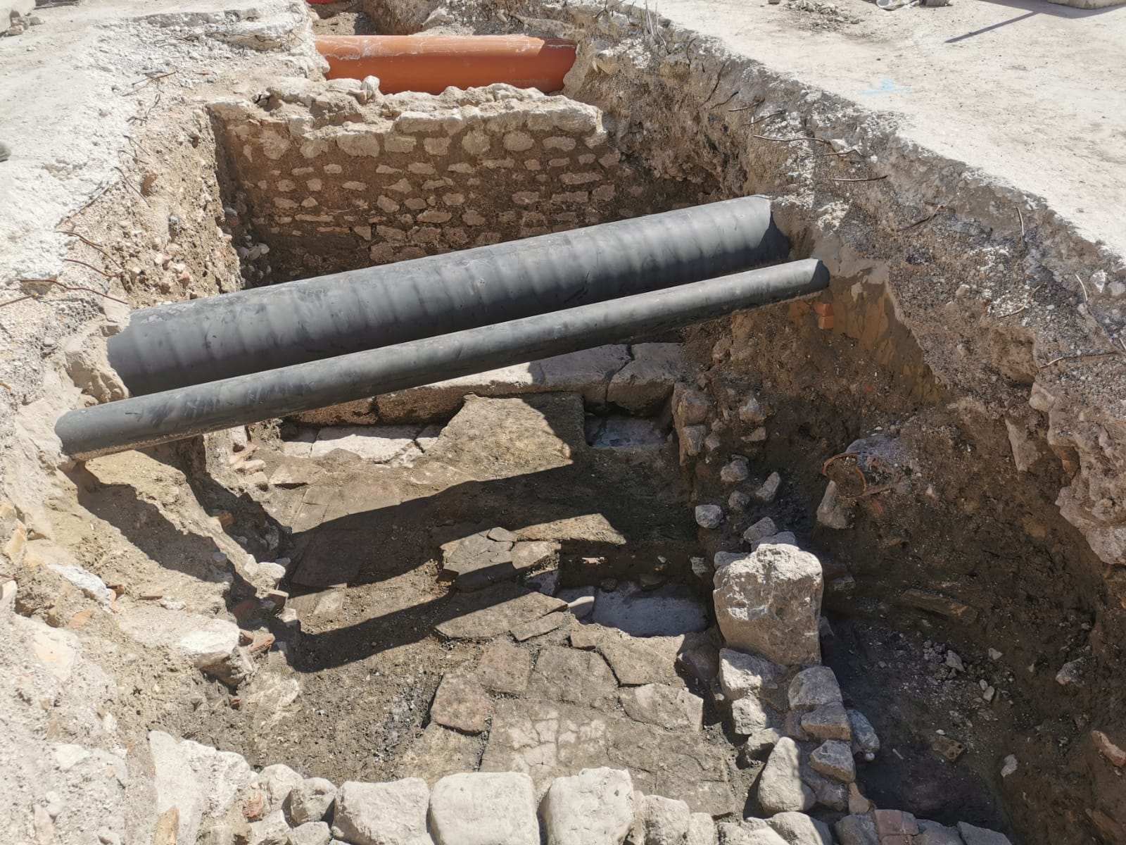 ASCOLI PICENO, PIAZZA ARRINGO: TRACCE DI UNA CITTÀ IN TRASFORMAZIONE – APERTURA AL PUBBLICO DEL CANTIERE ARCHEOLOGICO