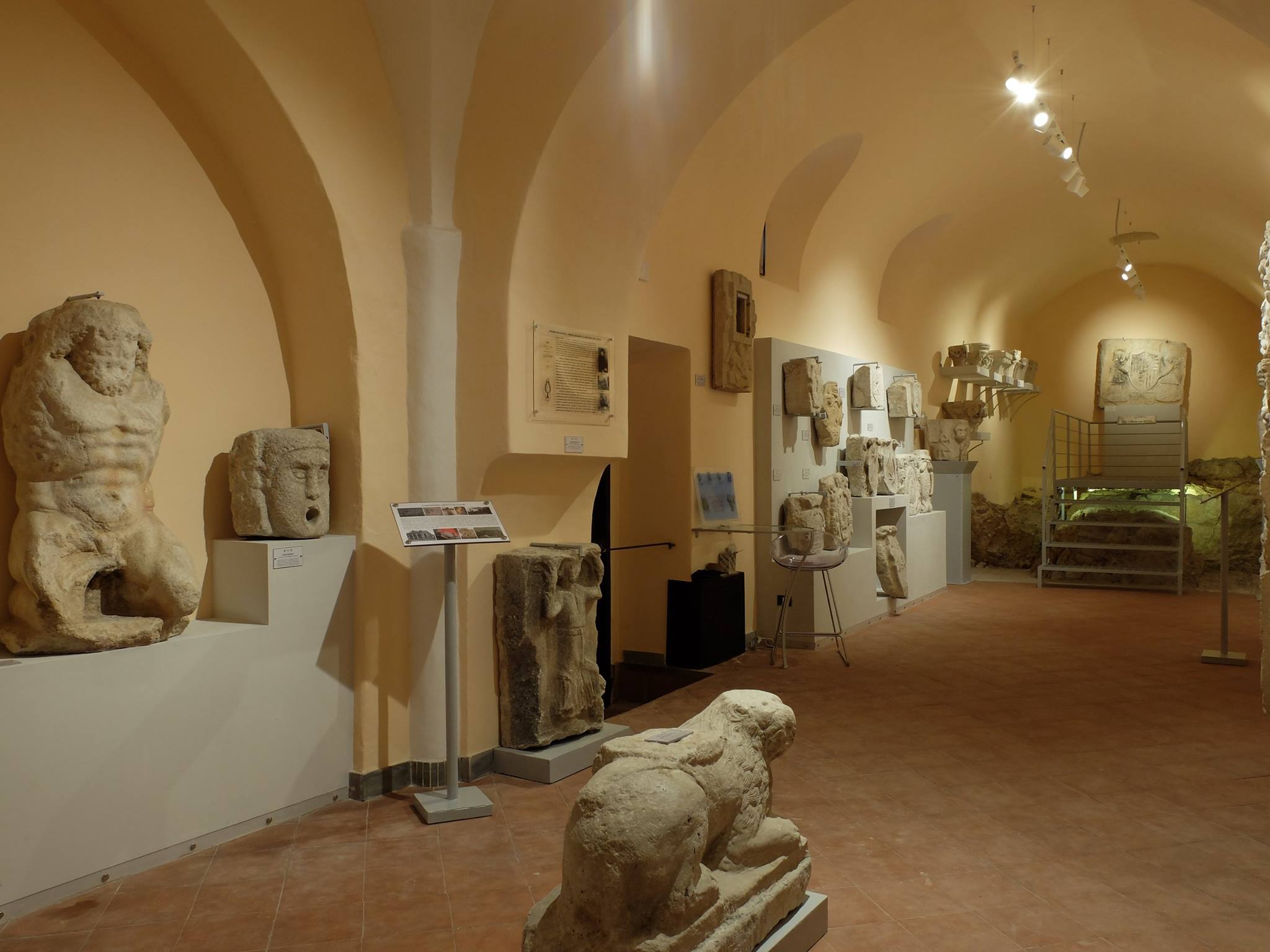 Lapidario Dianense del Museo Diocesano di Teggiano