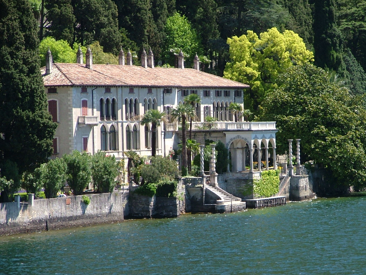 Ritratti svelati: Orlando Sora e la famiglia dell’architetto Carlo Wilhelm a Villa Monastero