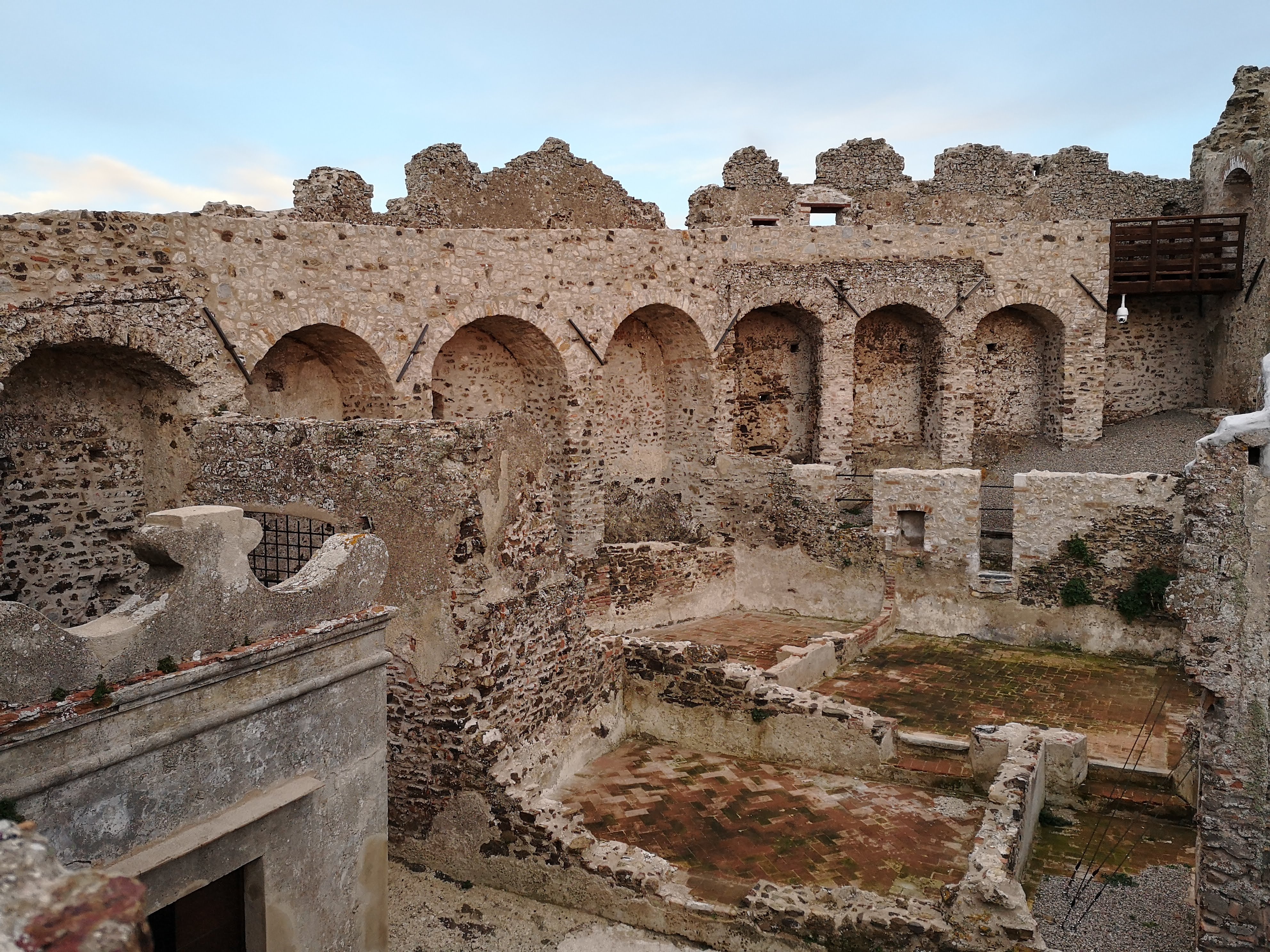 GEP 2020, sabato 26 settembre - Visita guidata alla Fortezza del Volterraio a Portoferraio. Escursione trekking.