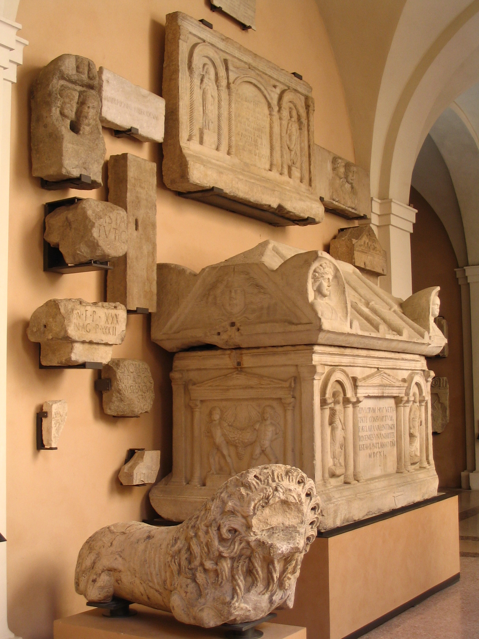 Gallerie Estensi - Museo lapidario estense