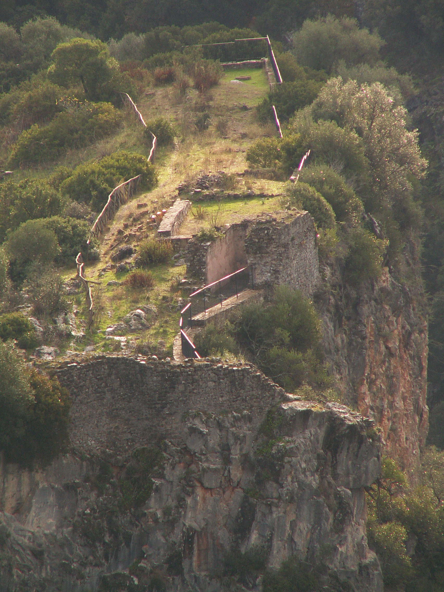 Un monumento da vivere tra storia e natura: il Castello di Medusa a Samugheo