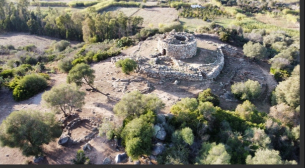 Il Granaio Nuragico a S’ortali e Su Monti