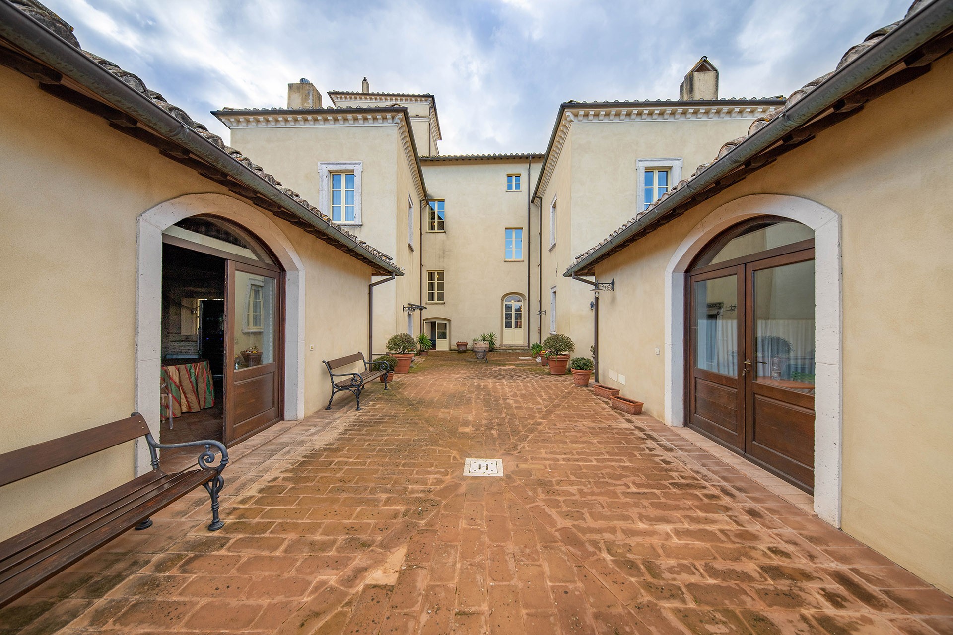ARCHITETTURA SOTTO SOPRA_ VISITA A PALAZZO VENTURELLI