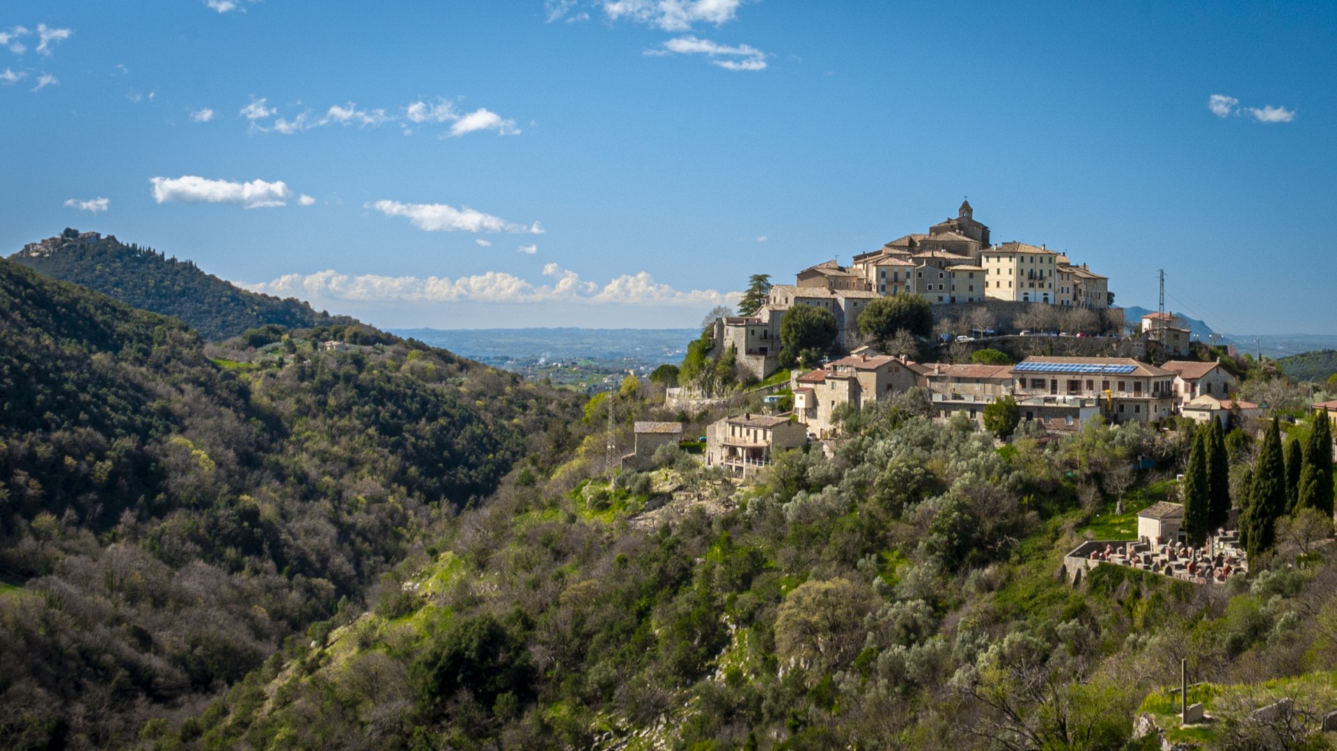 Caccia ai tesori di Cottanello: una passeggiata fra architetture, storie di persone, passato e futuro