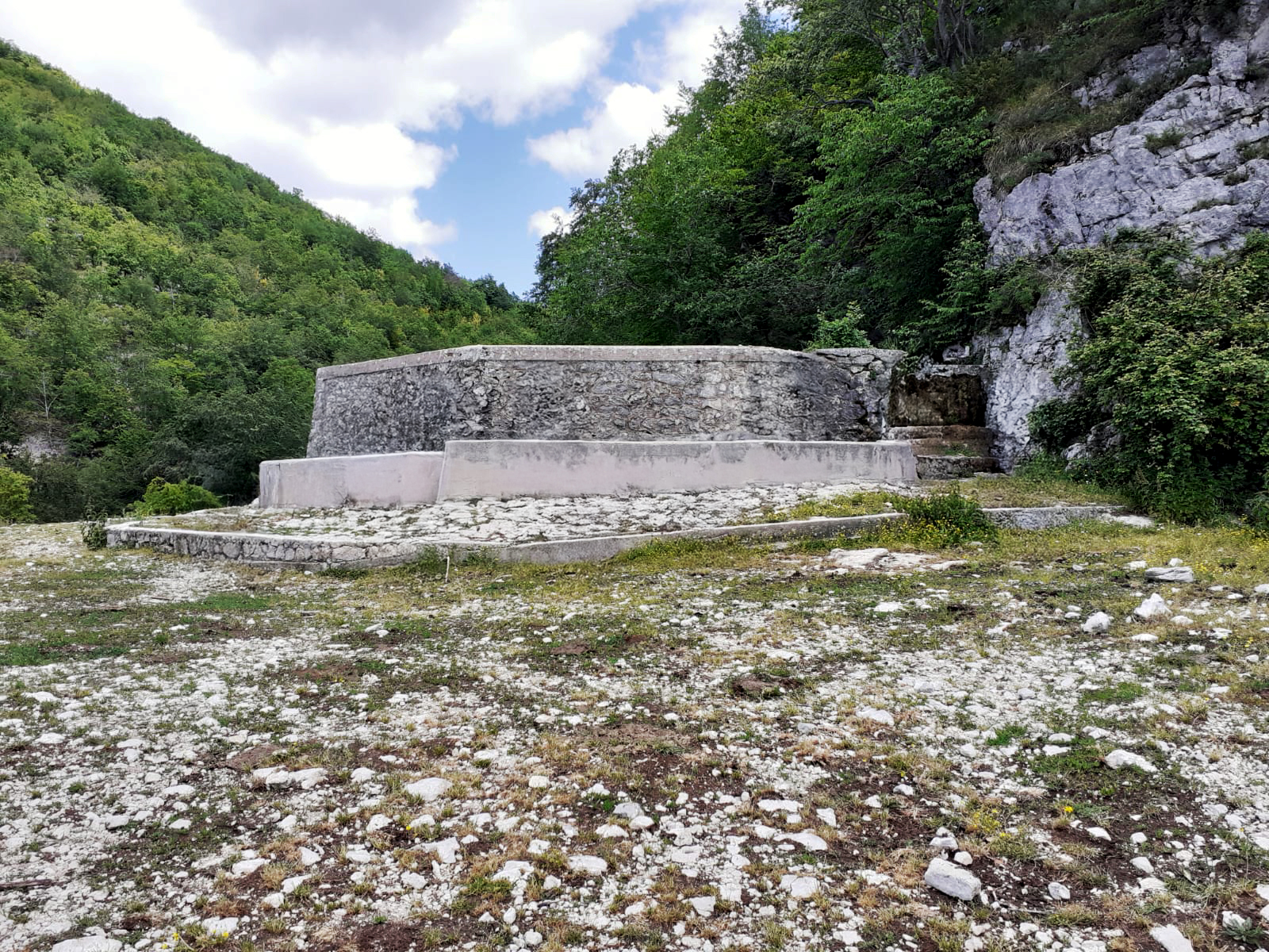 Manufatti architettonici della civiltà della transumanza dei Monti Simbruini: il distretto di Jenne