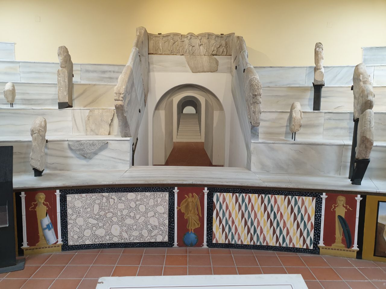 Progetto Cur’Arti: Presentazione della Collezione dedicata all'inaugurazione del primo Museo-Ambulatorio d'Italia e Visita guidata